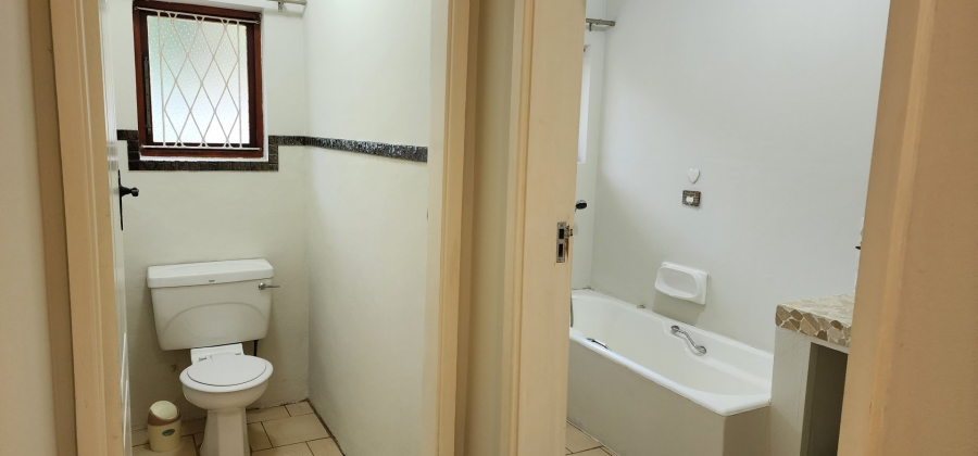 4 Bedroom Property for Sale in Umtentweni KwaZulu-Natal
