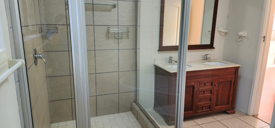 4 Bedroom Property for Sale in Umtentweni KwaZulu-Natal