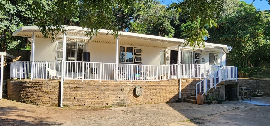 4 Bedroom Property for Sale in Umtentweni KwaZulu-Natal
