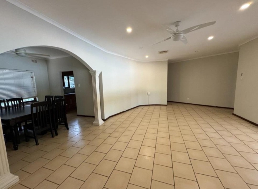 4 Bedroom Property for Sale in Umtentweni KwaZulu-Natal