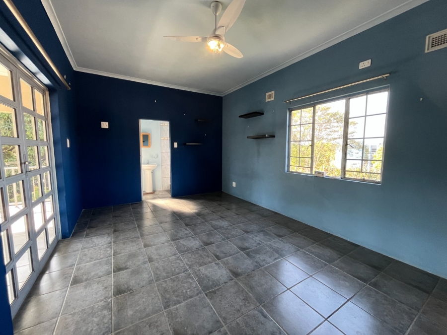 To Let 2 Bedroom Property for Rent in Malvern KwaZulu-Natal