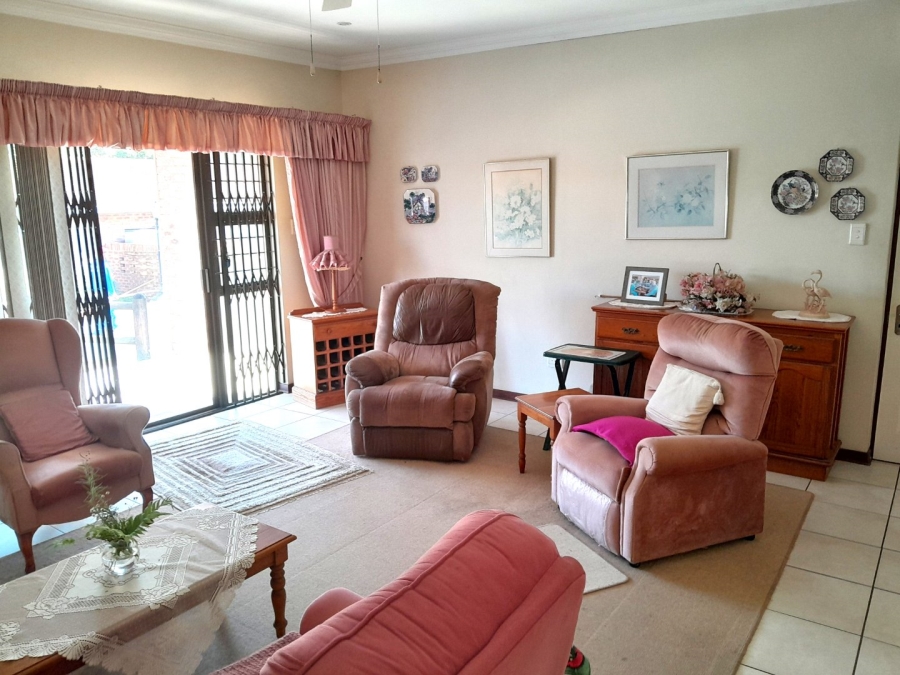 2 Bedroom Property for Sale in Freeland Park KwaZulu-Natal