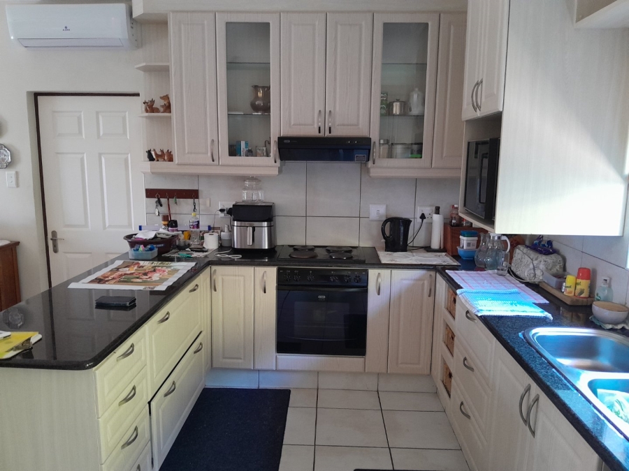 2 Bedroom Property for Sale in Freeland Park KwaZulu-Natal