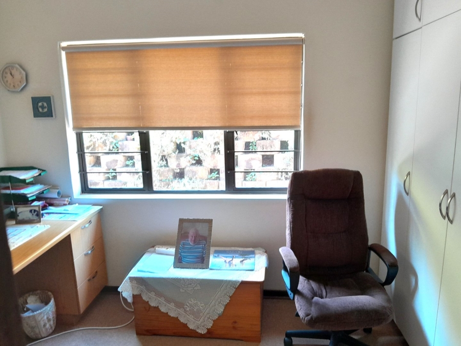 2 Bedroom Property for Sale in Freeland Park KwaZulu-Natal