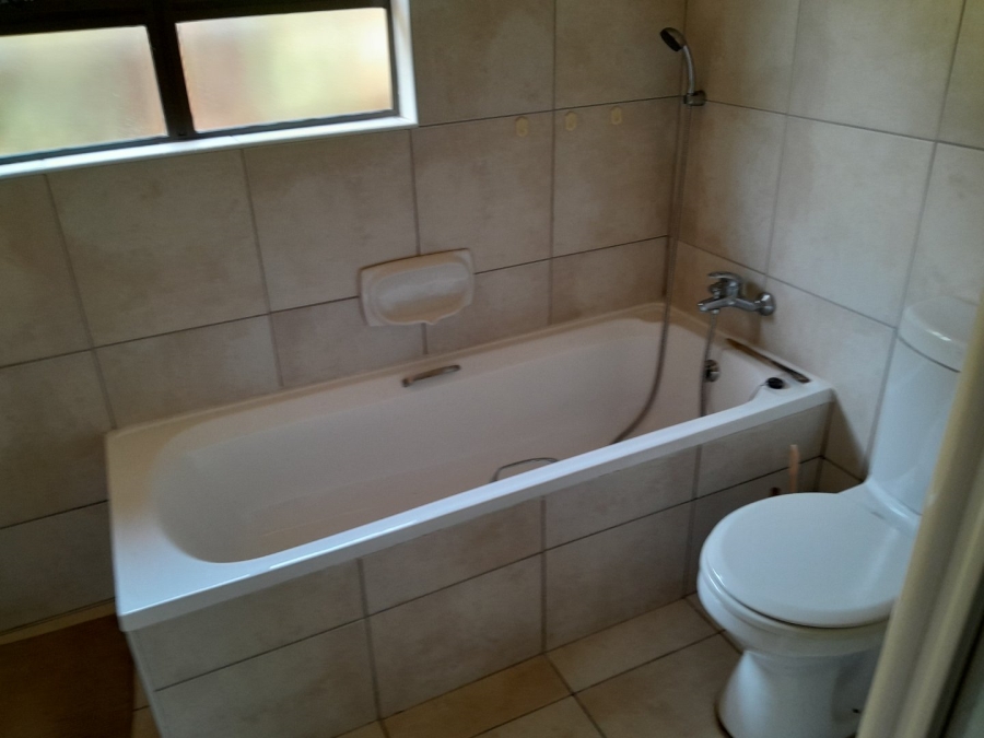 2 Bedroom Property for Sale in Freeland Park KwaZulu-Natal