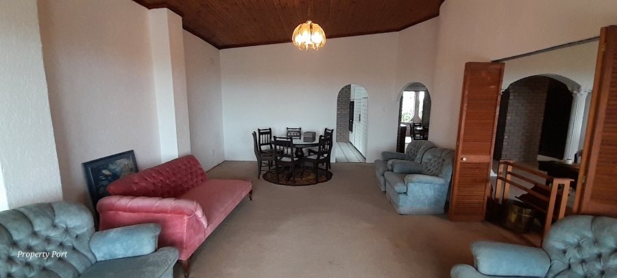3 Bedroom Property for Sale in Uvongo KwaZulu-Natal