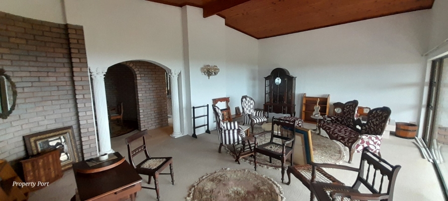 3 Bedroom Property for Sale in Uvongo KwaZulu-Natal