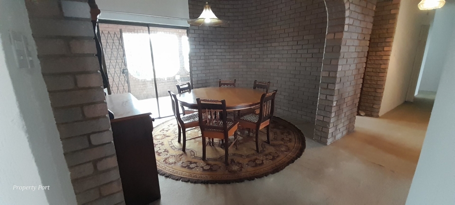 3 Bedroom Property for Sale in Uvongo KwaZulu-Natal