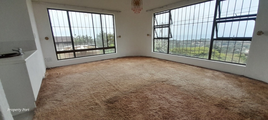 3 Bedroom Property for Sale in Uvongo KwaZulu-Natal