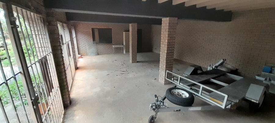 3 Bedroom Property for Sale in Uvongo KwaZulu-Natal