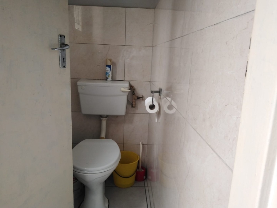5 Bedroom Property for Sale in Newlands East KwaZulu-Natal