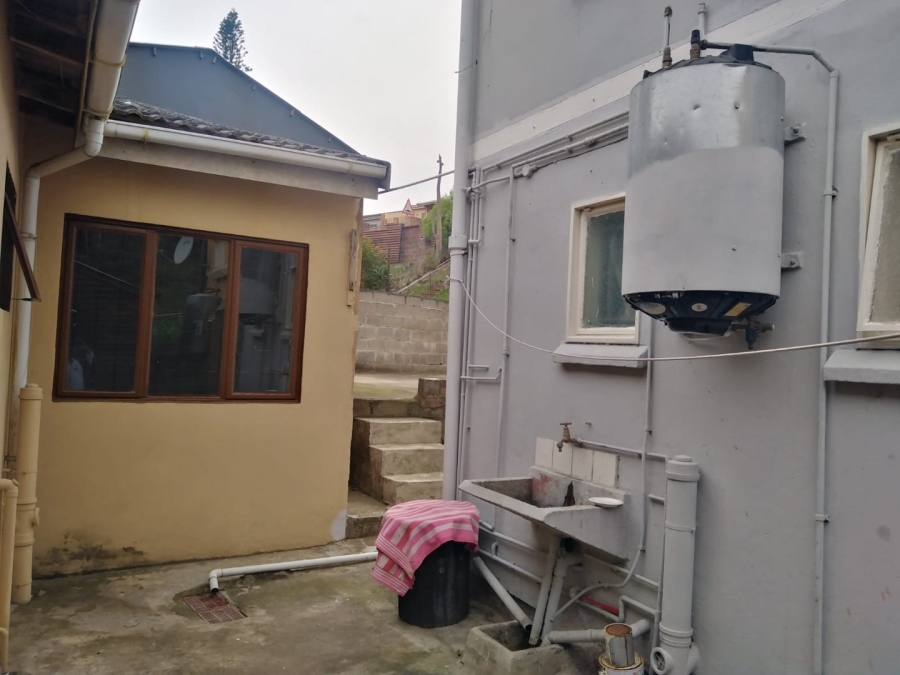 5 Bedroom Property for Sale in Newlands East KwaZulu-Natal