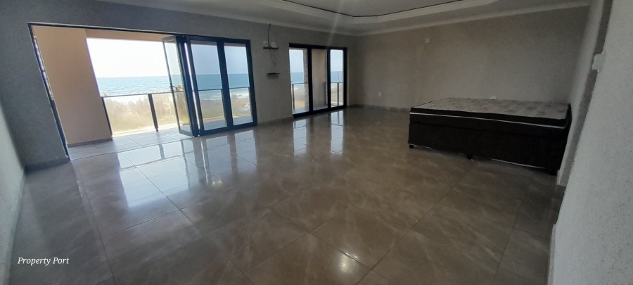 6 Bedroom Property for Sale in Uvongo KwaZulu-Natal