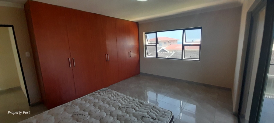 6 Bedroom Property for Sale in Uvongo KwaZulu-Natal