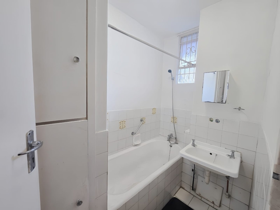 2 Bedroom Property for Sale in Glenwood KwaZulu-Natal