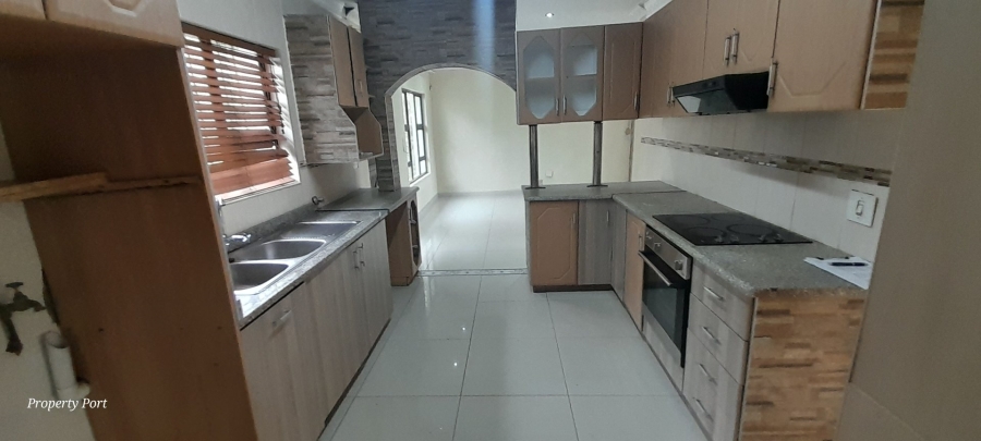 3 Bedroom Property for Sale in Oslo Beach KwaZulu-Natal