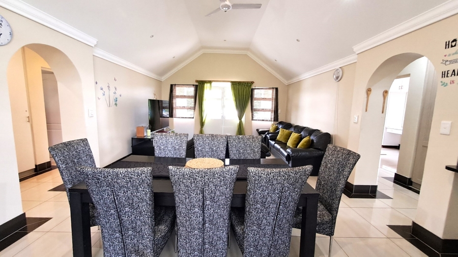 3 Bedroom Property for Sale in Port Edward KwaZulu-Natal