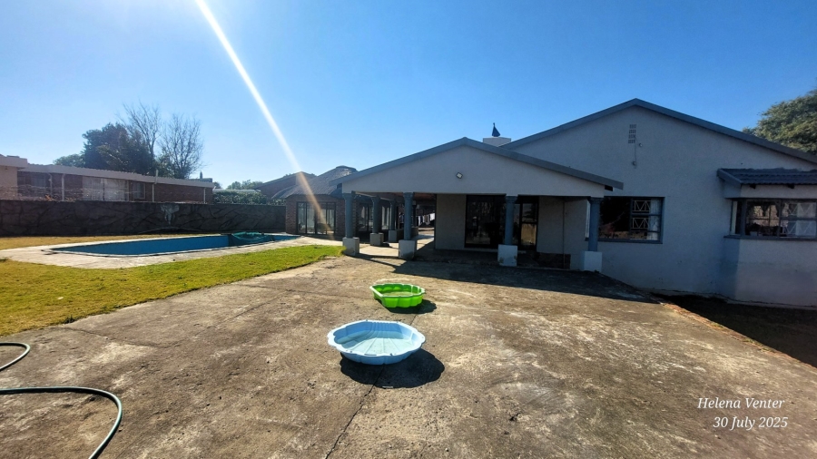 4 Bedroom Property for Sale in Amiel Park KwaZulu-Natal