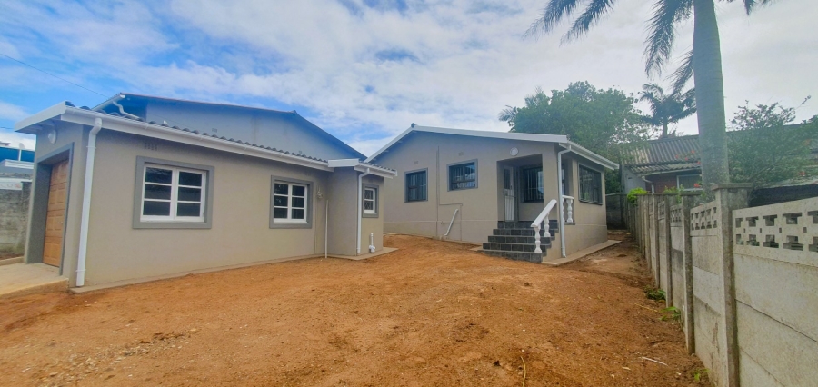 2 Bedroom Property for Sale in Sunwich Port KwaZulu-Natal