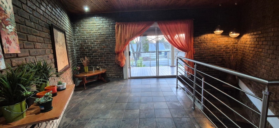 9 Bedroom Property for Sale in Newcastle KwaZulu-Natal