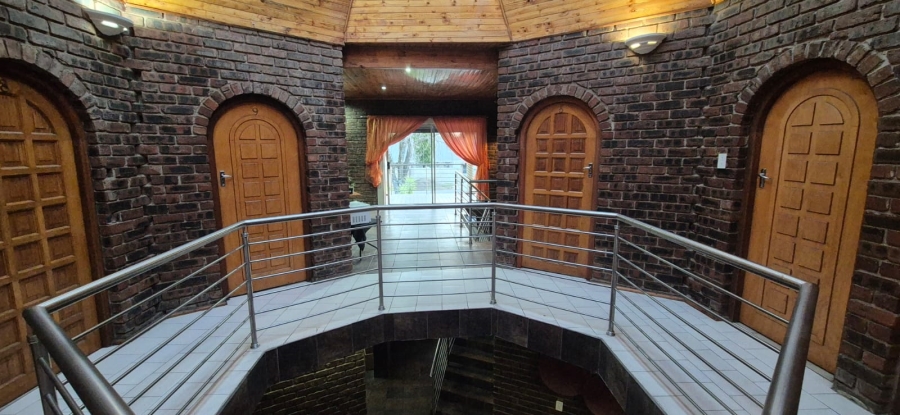 9 Bedroom Property for Sale in Newcastle KwaZulu-Natal