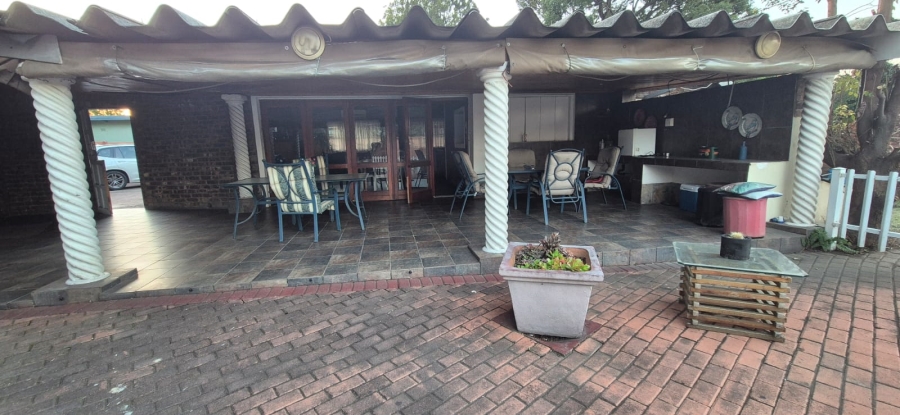 9 Bedroom Property for Sale in Newcastle KwaZulu-Natal