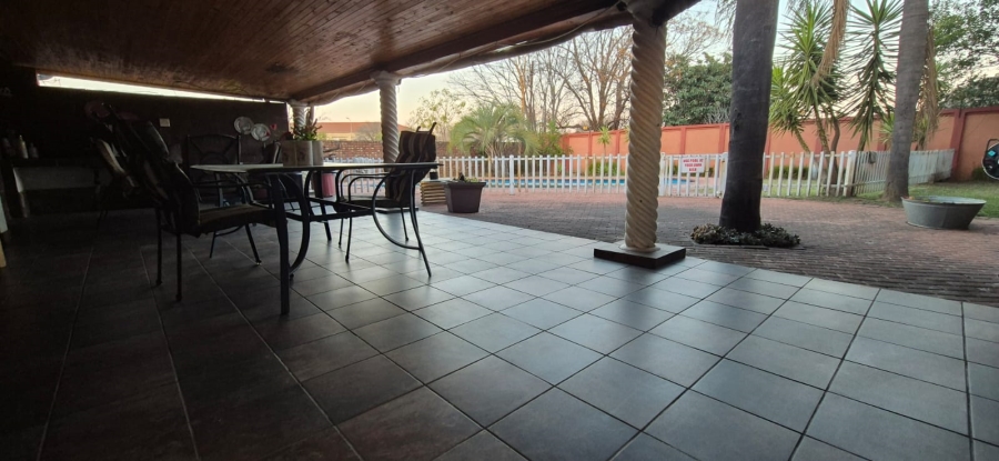 9 Bedroom Property for Sale in Newcastle KwaZulu-Natal