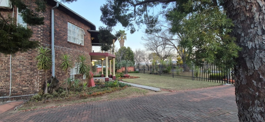 9 Bedroom Property for Sale in Newcastle KwaZulu-Natal