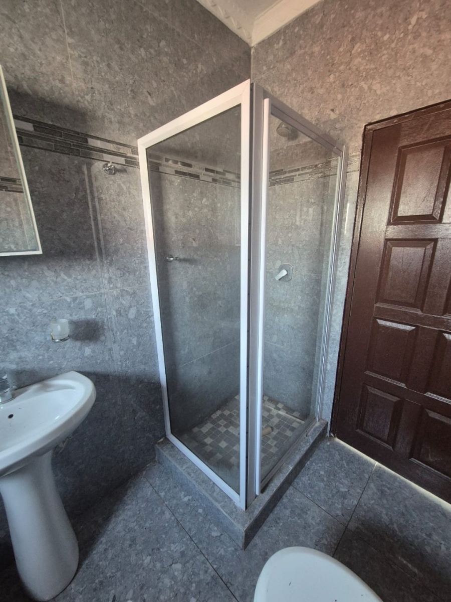 To Let commercial Property for Rent in Brighton Beach KwaZulu-Natal