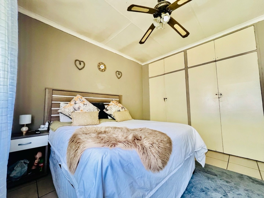 4 Bedroom Property for Sale in Amajuba Park KwaZulu-Natal