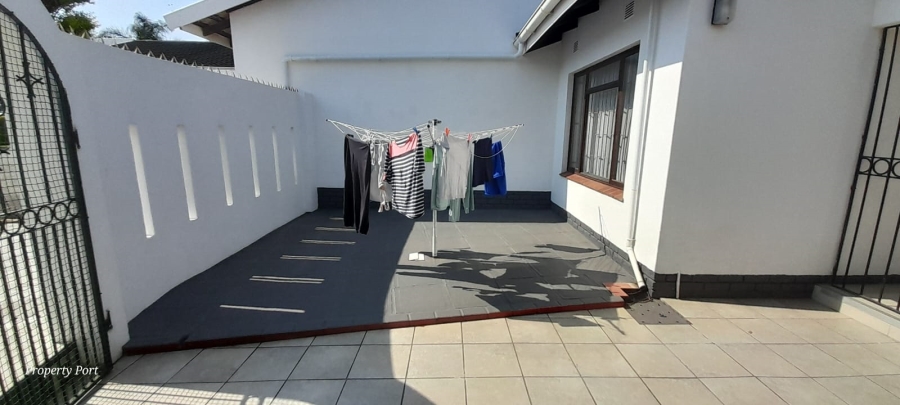 3 Bedroom Property for Sale in Port Shepstone KwaZulu-Natal