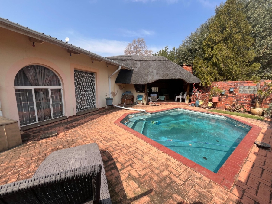 3 Bedroom Property for Sale in Barry Hertzog Park KwaZulu-Natal
