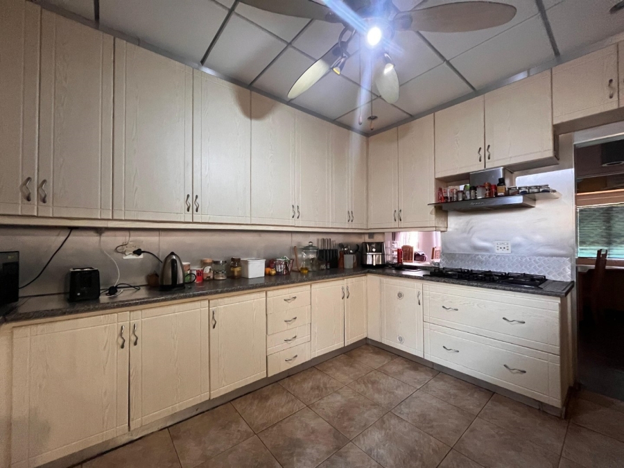 3 Bedroom Property for Sale in Barry Hertzog Park KwaZulu-Natal