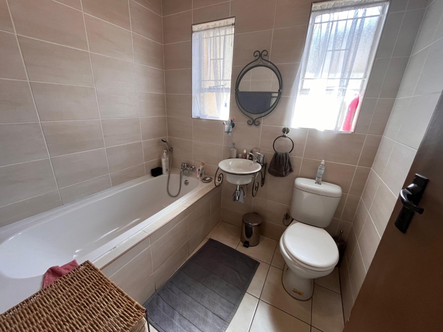 3 Bedroom Property for Sale in Barry Hertzog Park KwaZulu-Natal