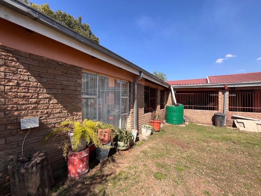 5 Bedroom Property for Sale in Amajuba Park KwaZulu-Natal