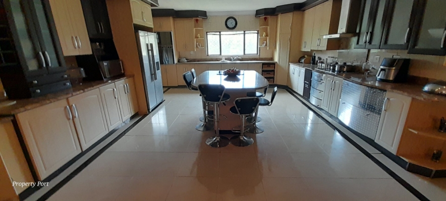 4 Bedroom Property for Sale in Umtentweni KwaZulu-Natal