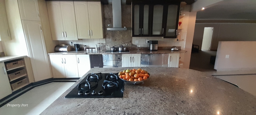 4 Bedroom Property for Sale in Umtentweni KwaZulu-Natal