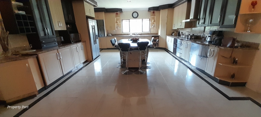 4 Bedroom Property for Sale in Umtentweni KwaZulu-Natal