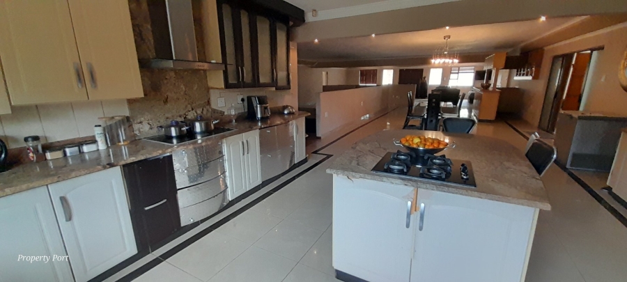 4 Bedroom Property for Sale in Umtentweni KwaZulu-Natal