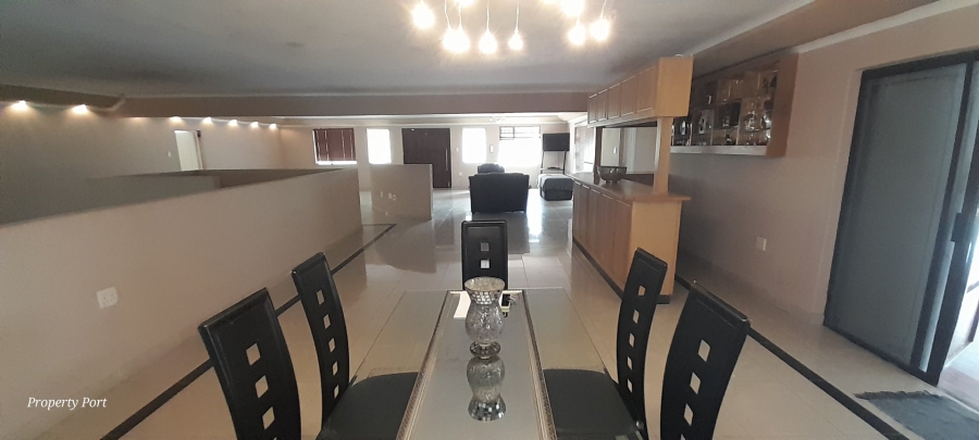 4 Bedroom Property for Sale in Umtentweni KwaZulu-Natal