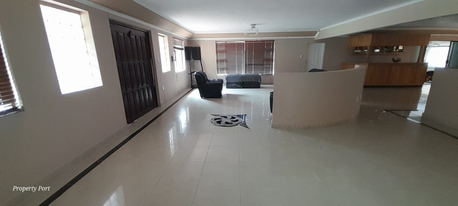 4 Bedroom Property for Sale in Umtentweni KwaZulu-Natal