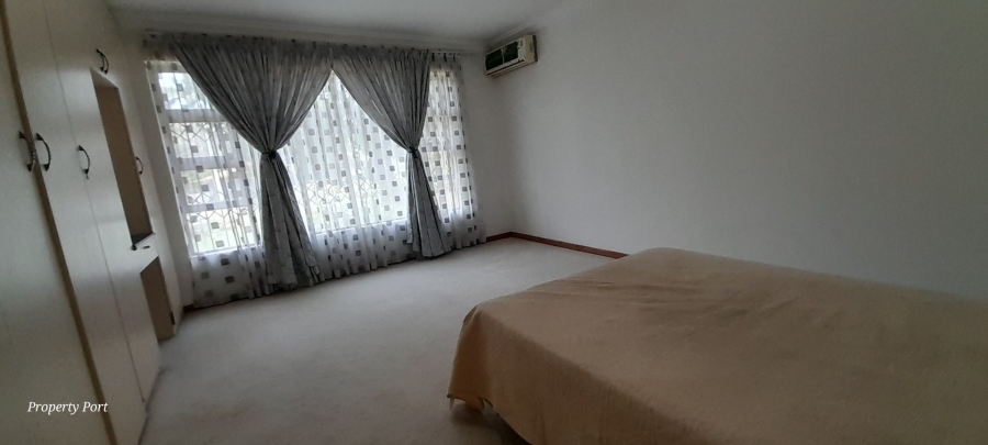 4 Bedroom Property for Sale in Umtentweni KwaZulu-Natal