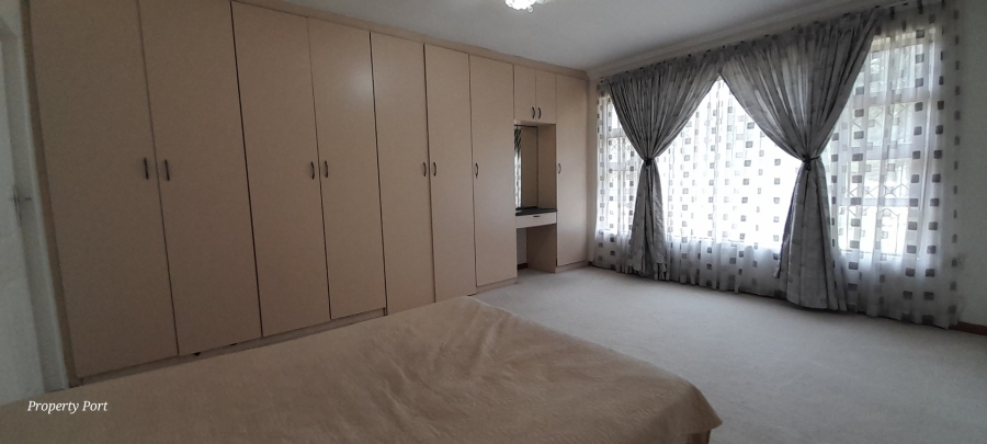 4 Bedroom Property for Sale in Umtentweni KwaZulu-Natal