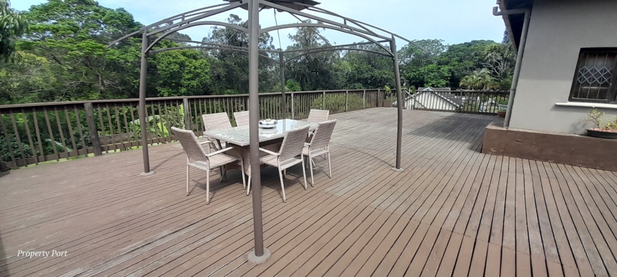 4 Bedroom Property for Sale in Umtentweni KwaZulu-Natal