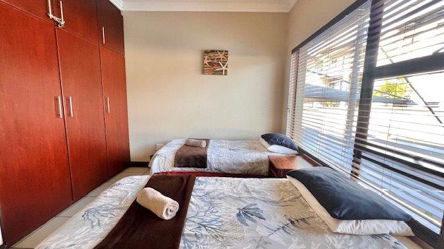 2 Bedroom Property for Sale in Uvongo Beach KwaZulu-Natal
