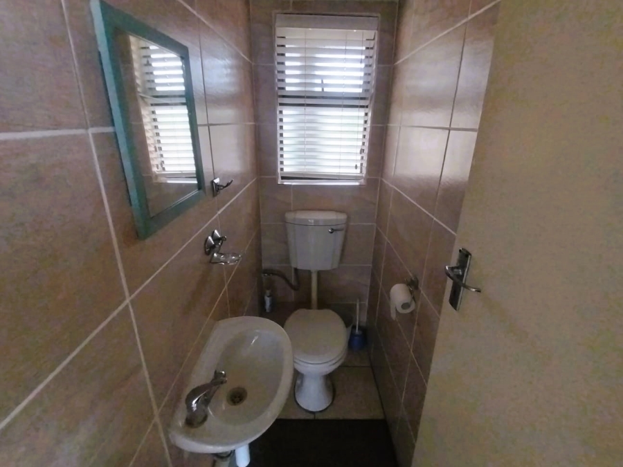 2 Bedroom Property for Sale in Hibberdene KwaZulu-Natal