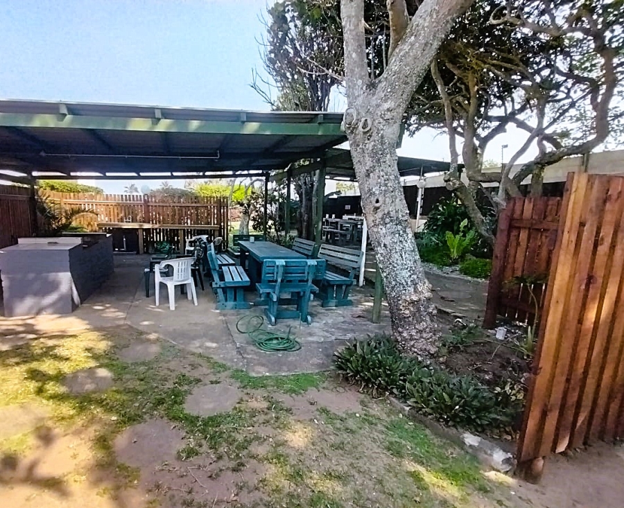 2 Bedroom Property for Sale in Hibberdene KwaZulu-Natal