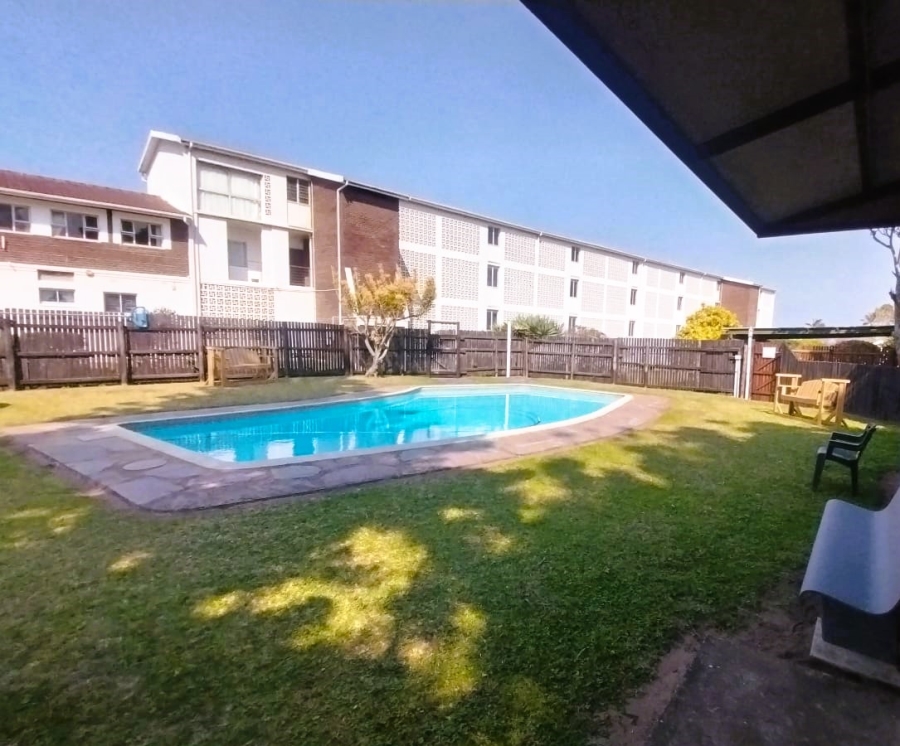 2 Bedroom Property for Sale in Hibberdene KwaZulu-Natal