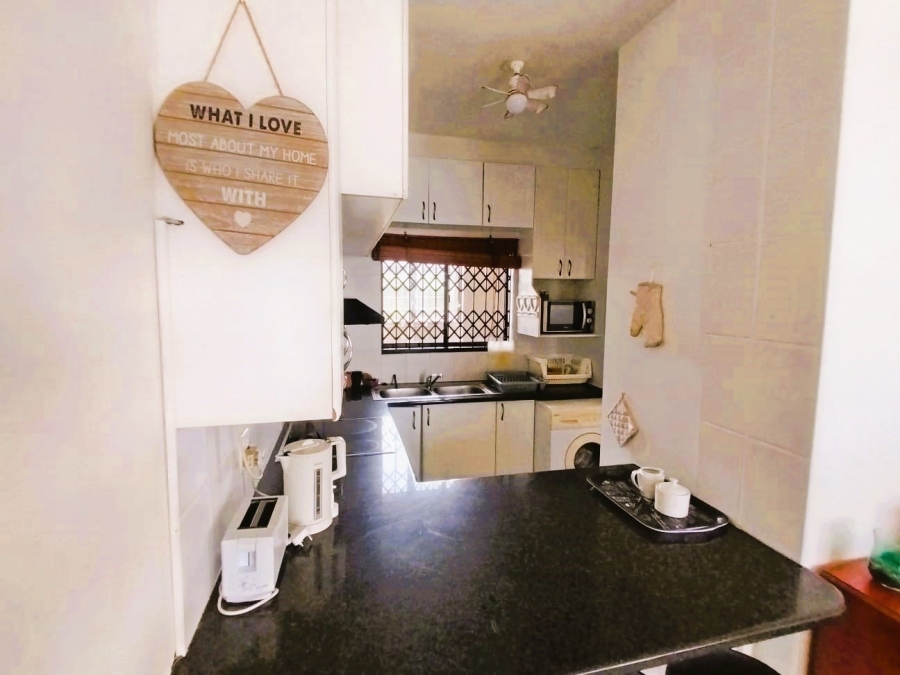 2 Bedroom Property for Sale in Hibberdene KwaZulu-Natal