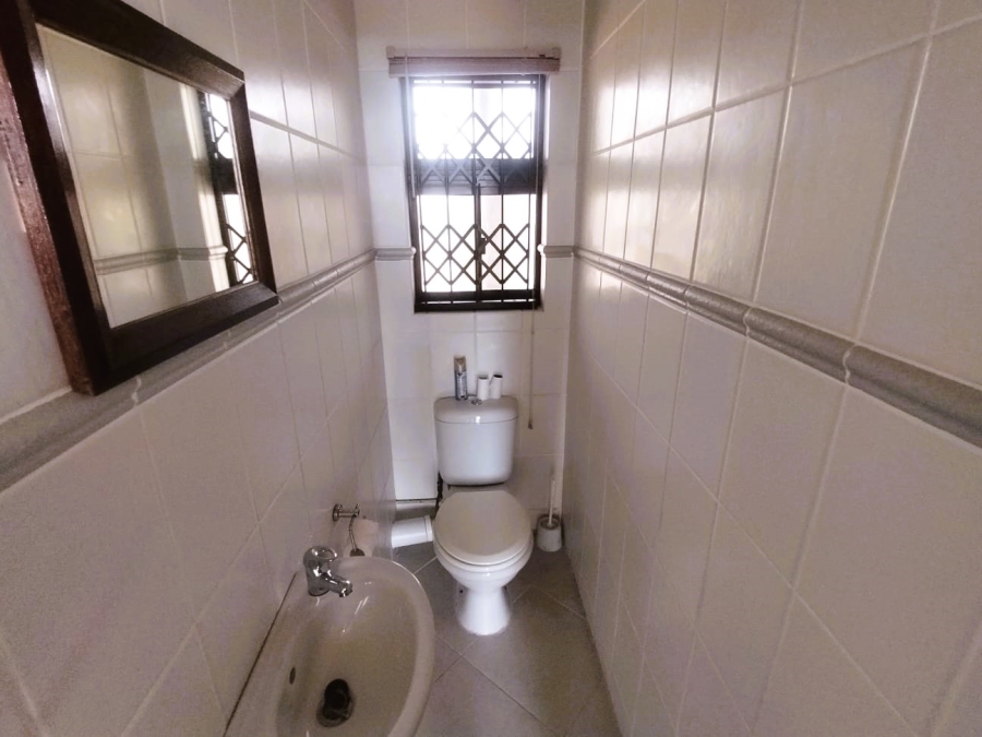 2 Bedroom Property for Sale in Hibberdene KwaZulu-Natal